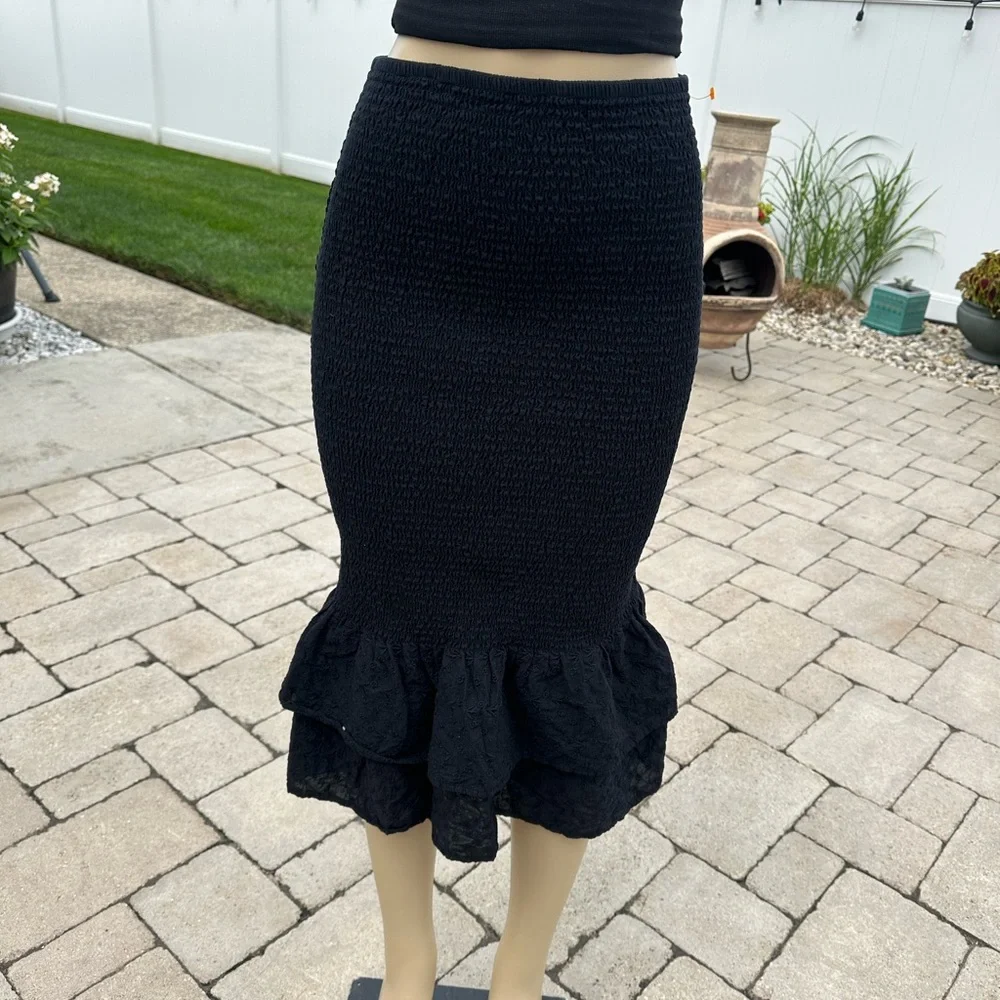 New ABERCROMBIE&FITCH Eyelet Smocked Midi Skirt Black Size L - Picture 4 of 5